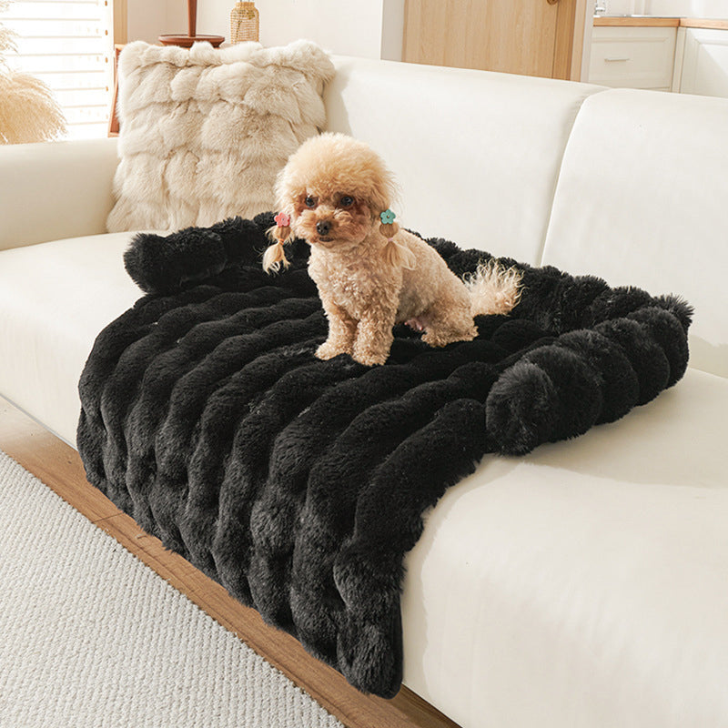 Pet blankets and mats
