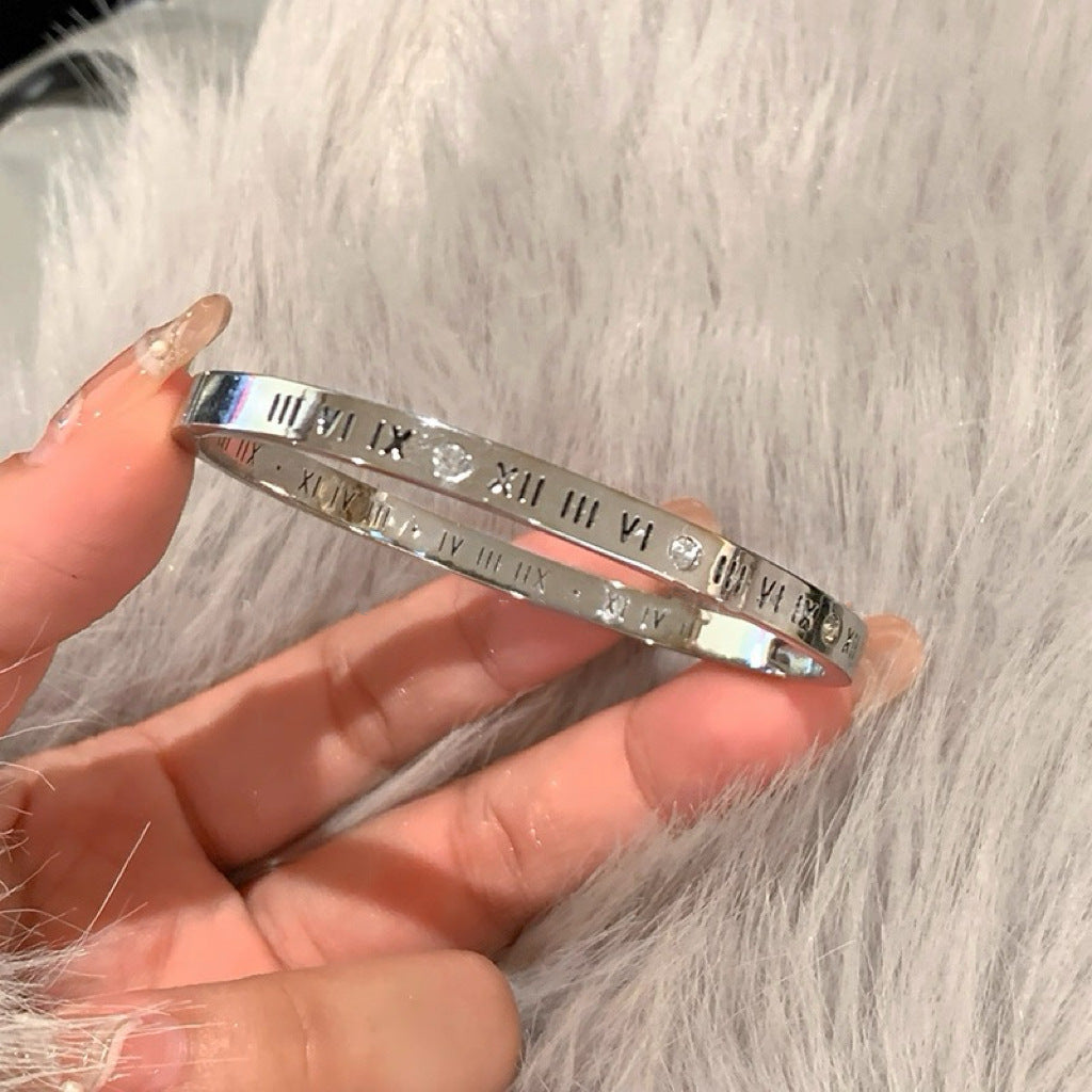 5-piece elegant stainless steel bracelet set, stylish and classic design