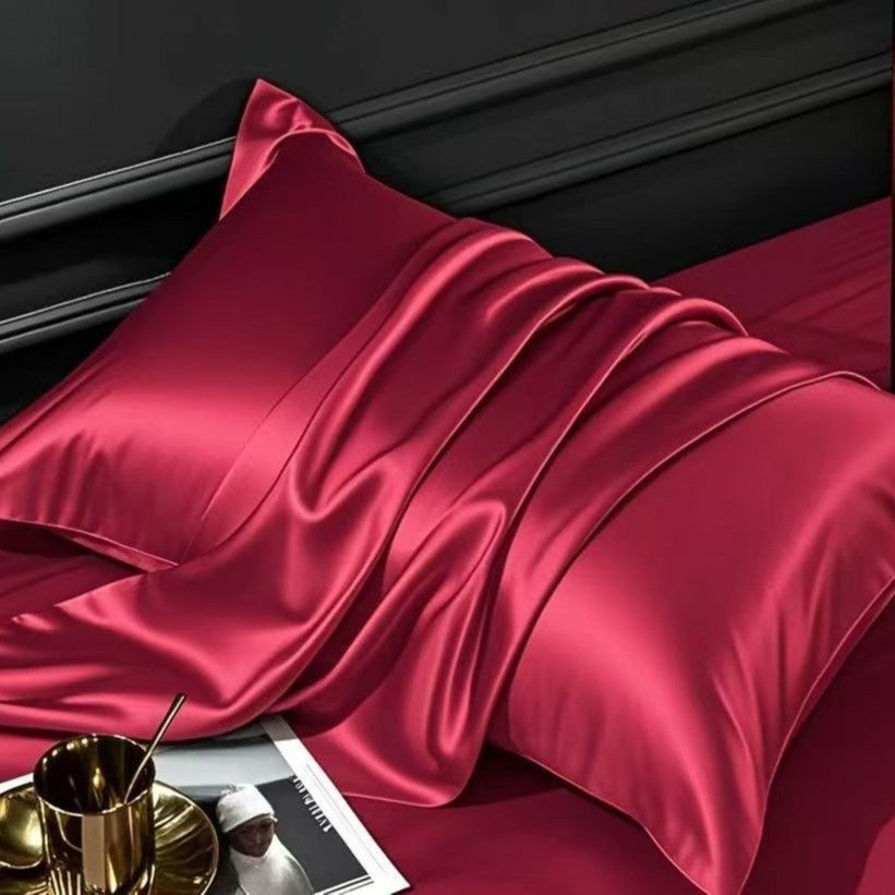 ❄️Cool pillowcase in ice silk, ensuring a good night’s sleep in summe