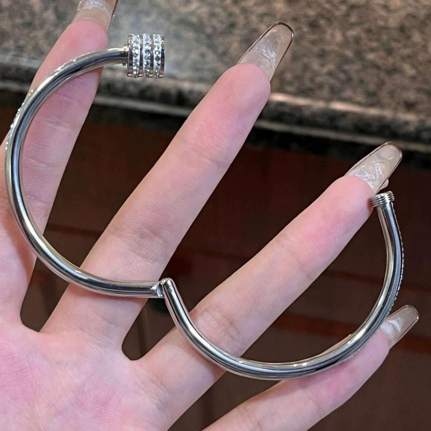 5-piece elegant stainless steel bracelet set, stylish and classic design