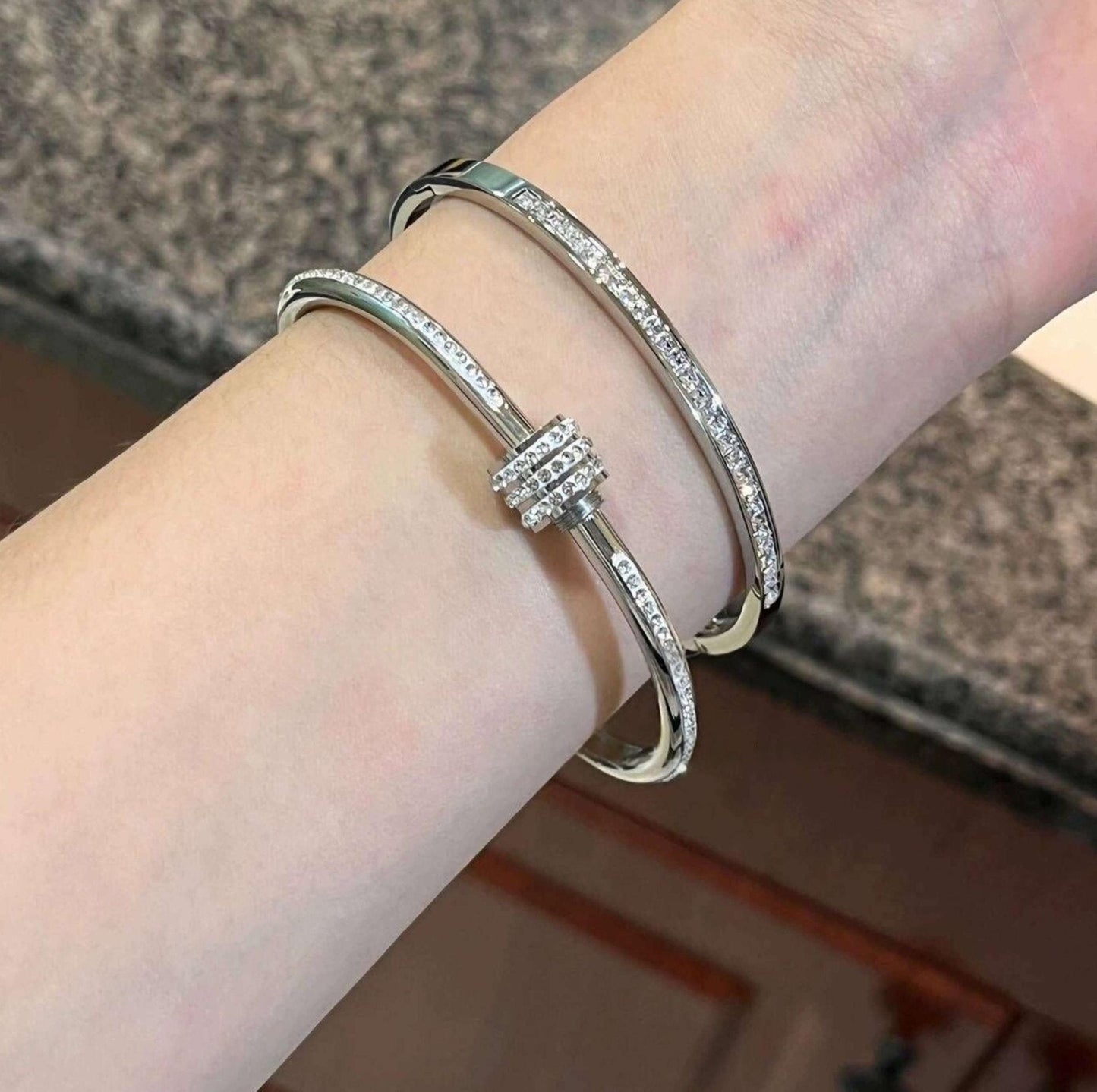 5-piece elegant stainless steel bracelet set, stylish and classic design