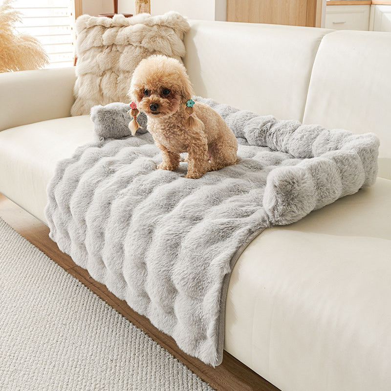 Pet blankets and mats