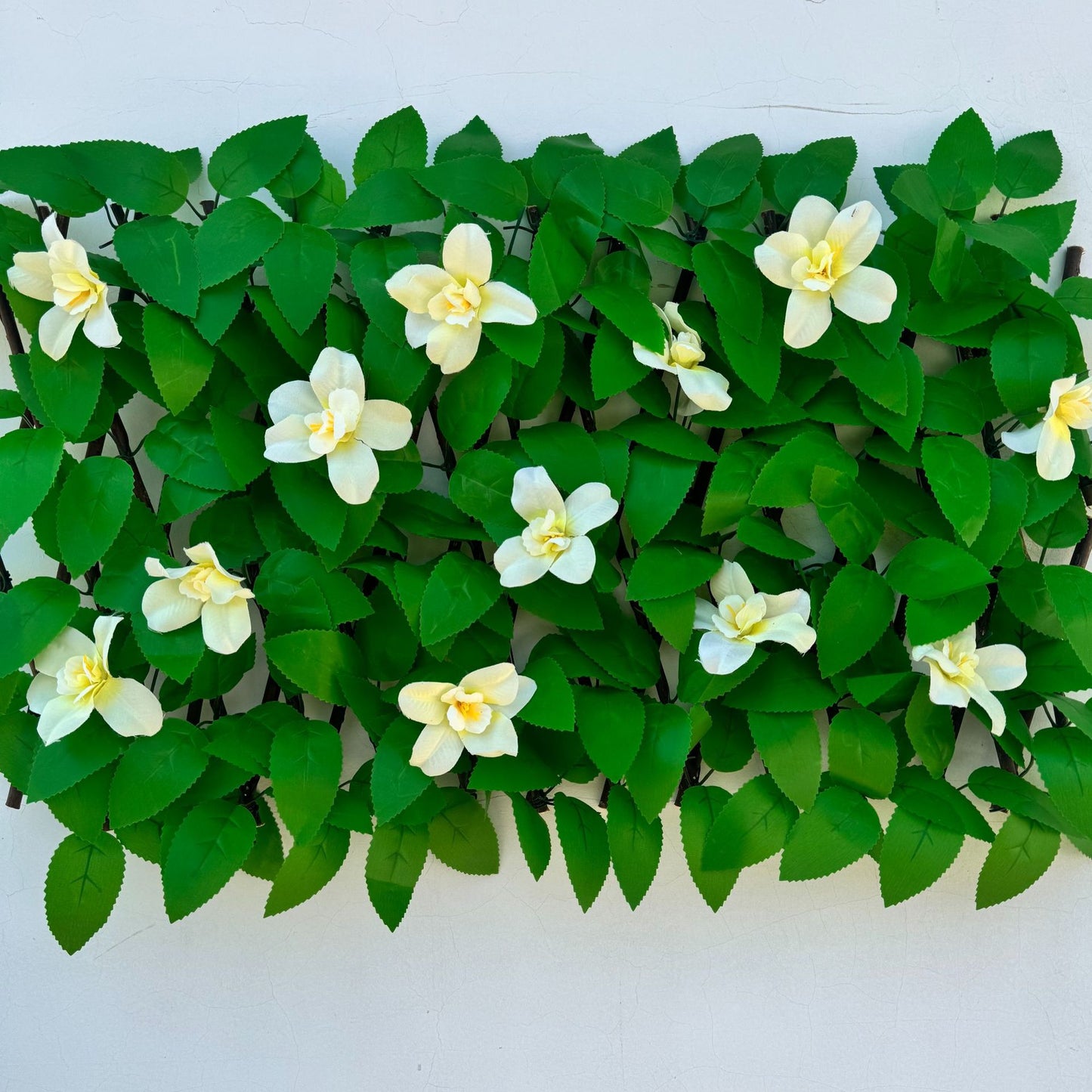 🌿 Expandable Artificial Fence