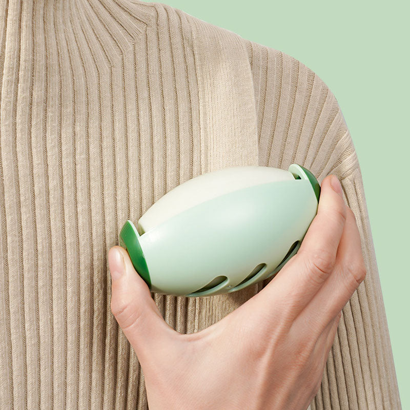 Washable & Reusable Clothes Care Roller – Environmentally Friendly Lint Remover ✨
