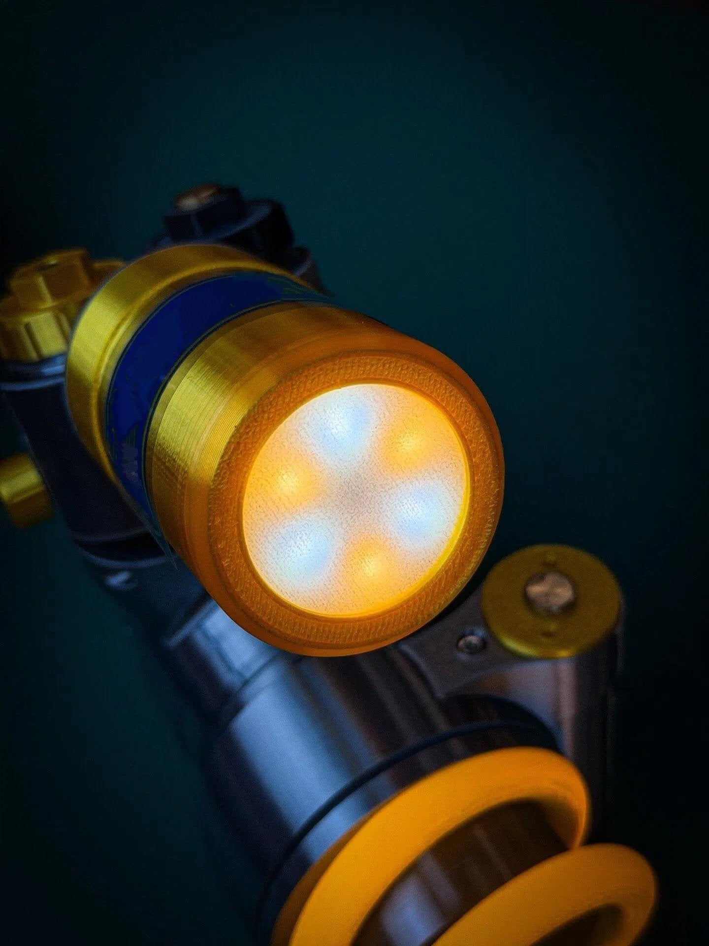 🎁Last day limited-time sale🔥Inspired Suspension Shock Absorber Lamp (⏰Free Shipping)