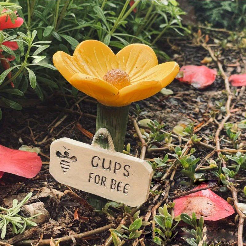 ⏳Limited-time 50% off🐝Flower-Shaped Bee Watering Station💧