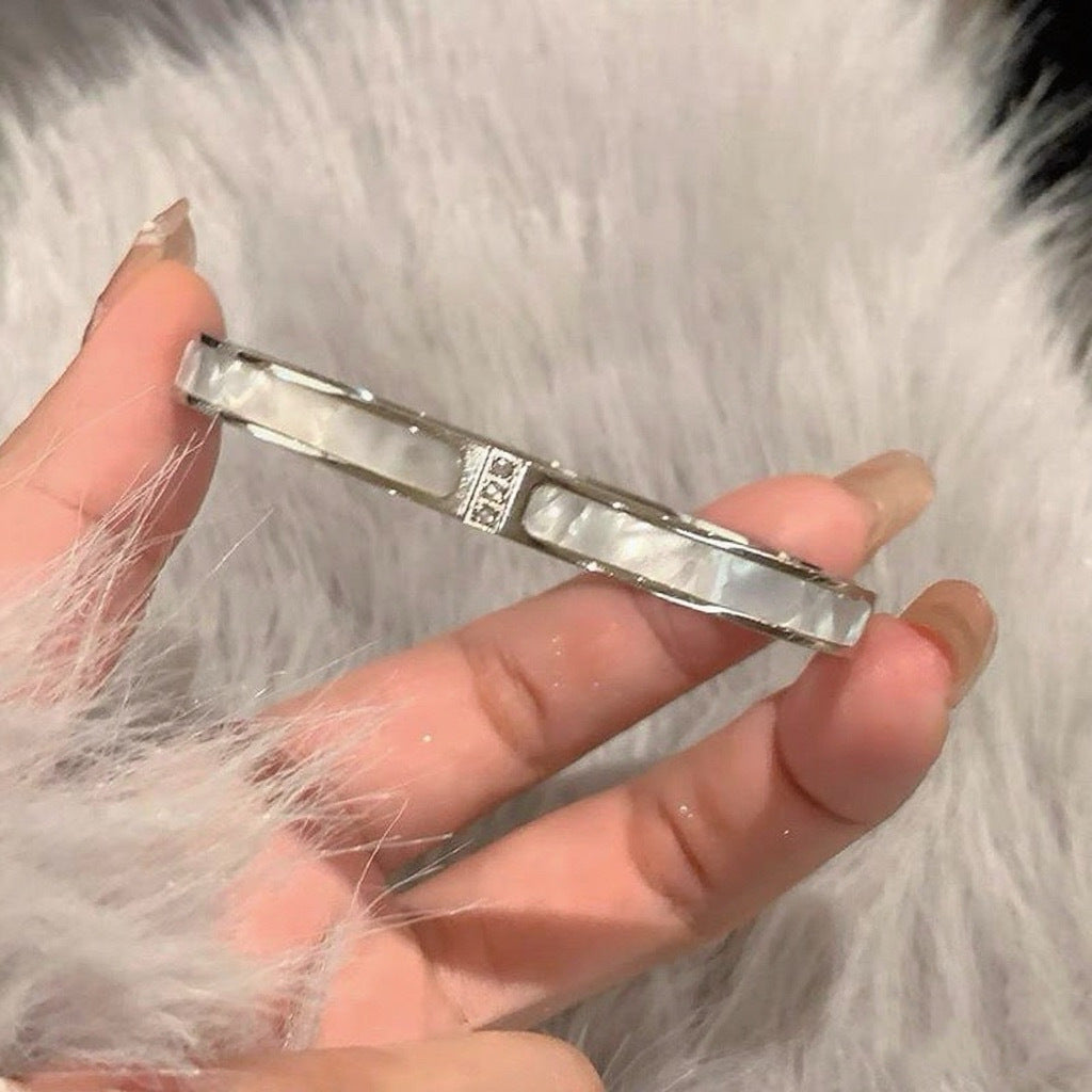 5-piece elegant stainless steel bracelet set, stylish and classic design