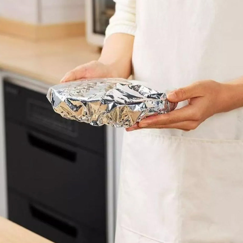 🏠🔥 Keep your food warm and fresh with our aluminium foil! 🔥