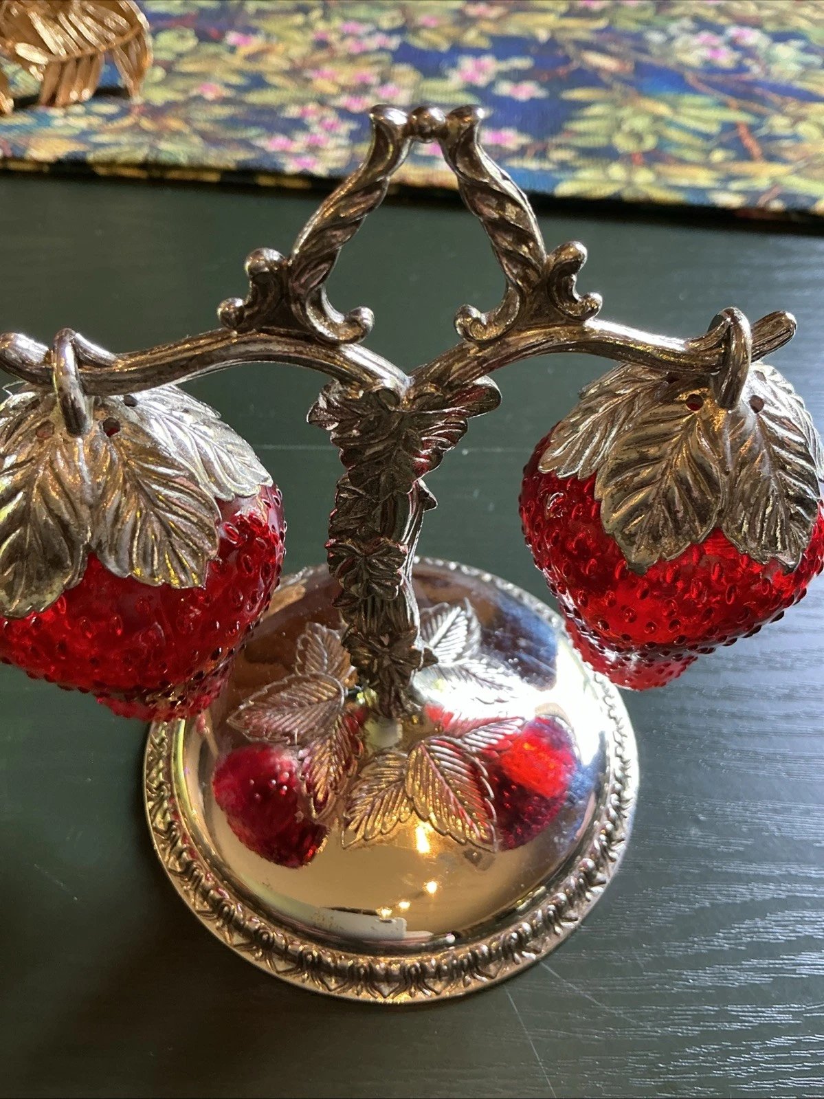 🍓 1960s Vintage Strawberry Salt & Pepper Shaker Set