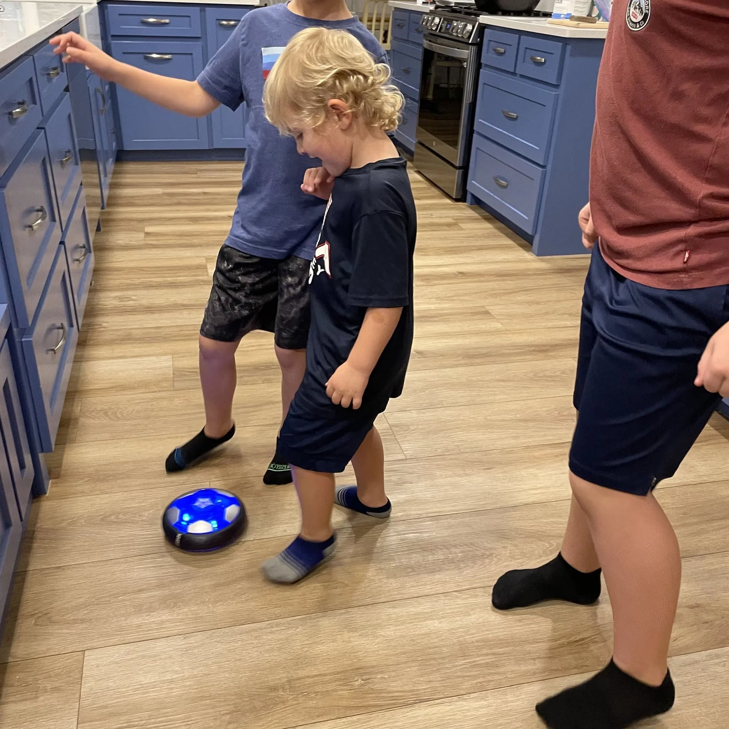 ⚽✨Children's LED Floating Soccer Ball✨⚽ - Fun never stops—rain or shine!