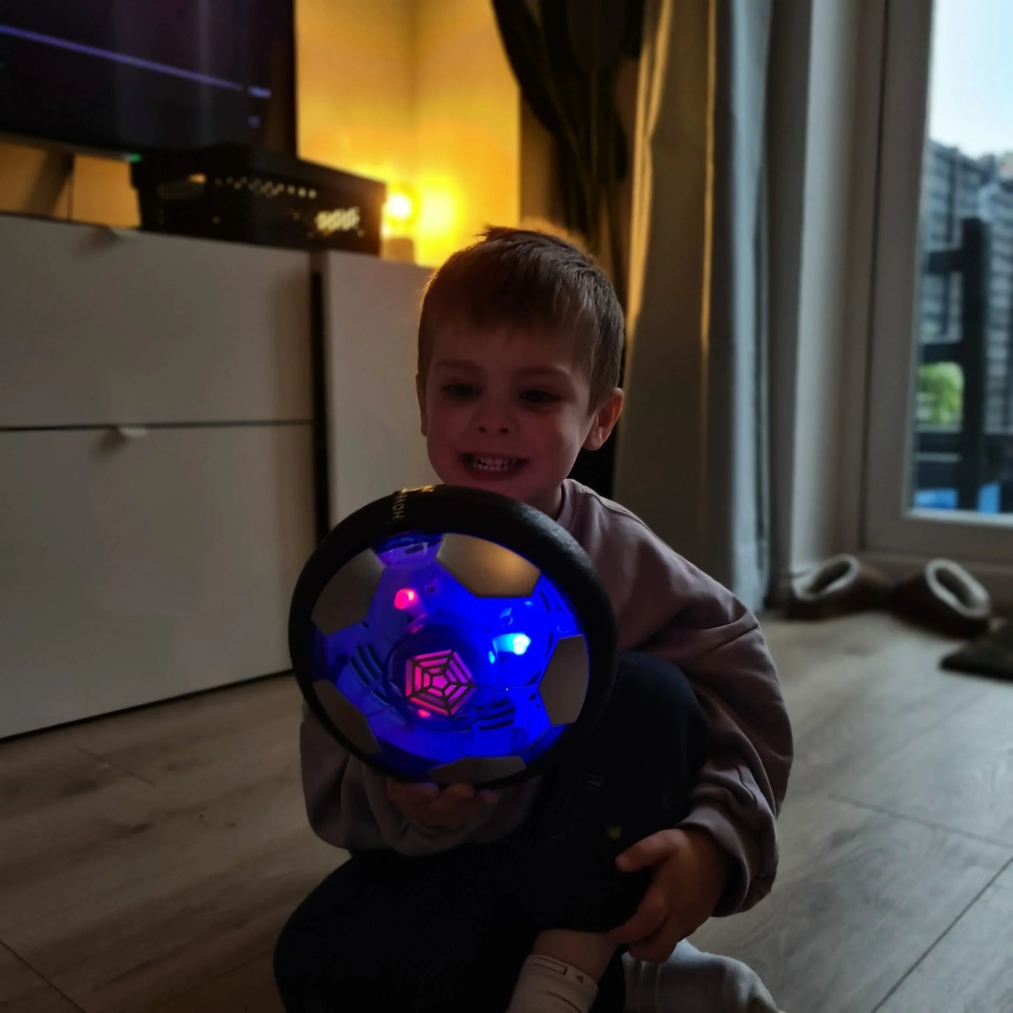 ⚽✨Children's LED Floating Soccer Ball✨⚽ - Fun never stops—rain or shine!