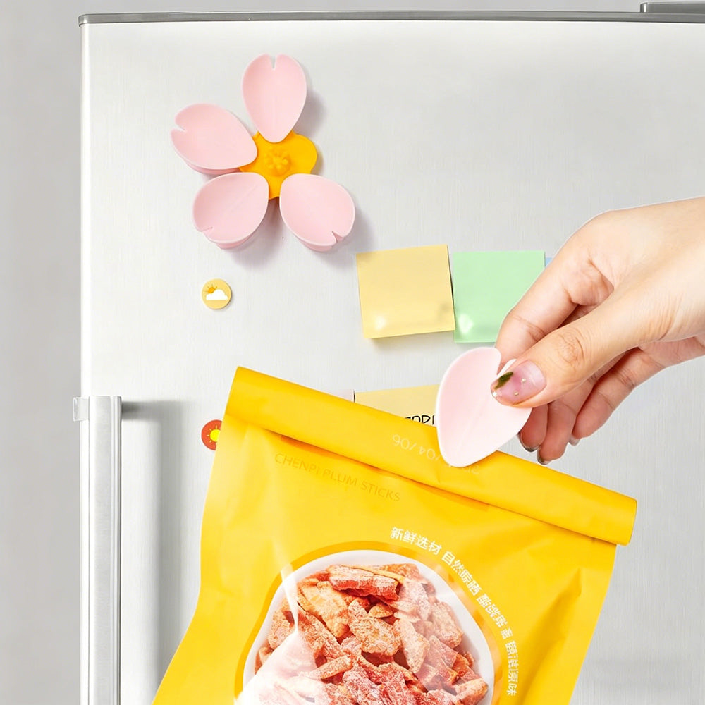 🌸Magnetic chip clips in the shape of cherry blossoms and lotus flowers, decorative fridge magnet