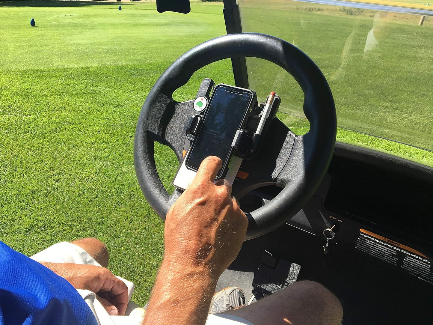 🔥Hot Sale 49% OFF - 🌟⛳ Golf cart steering wheel phone holder(✨Suitable for any phone model)