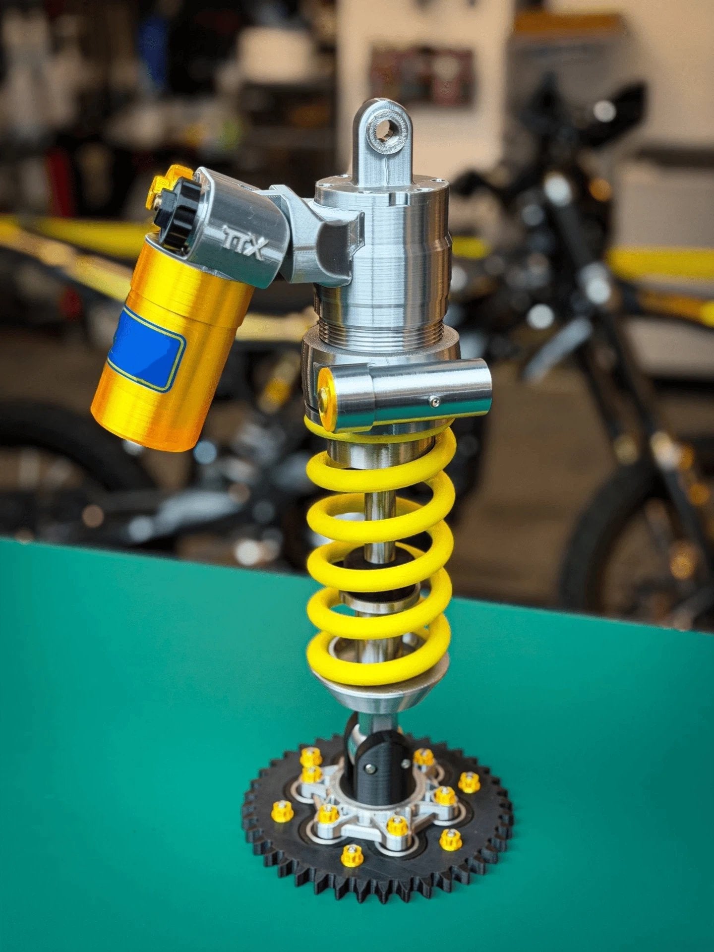 🎁Last day limited-time sale🔥Inspired Suspension Shock Absorber Lamp (⏰Free Shipping)